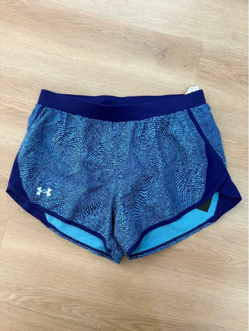 Women’s running shorts size medium